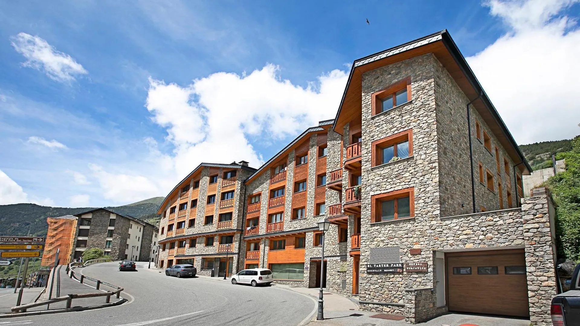 Family-Friendly Andorra Accommodation - Happy Rentals El Tarter Daire